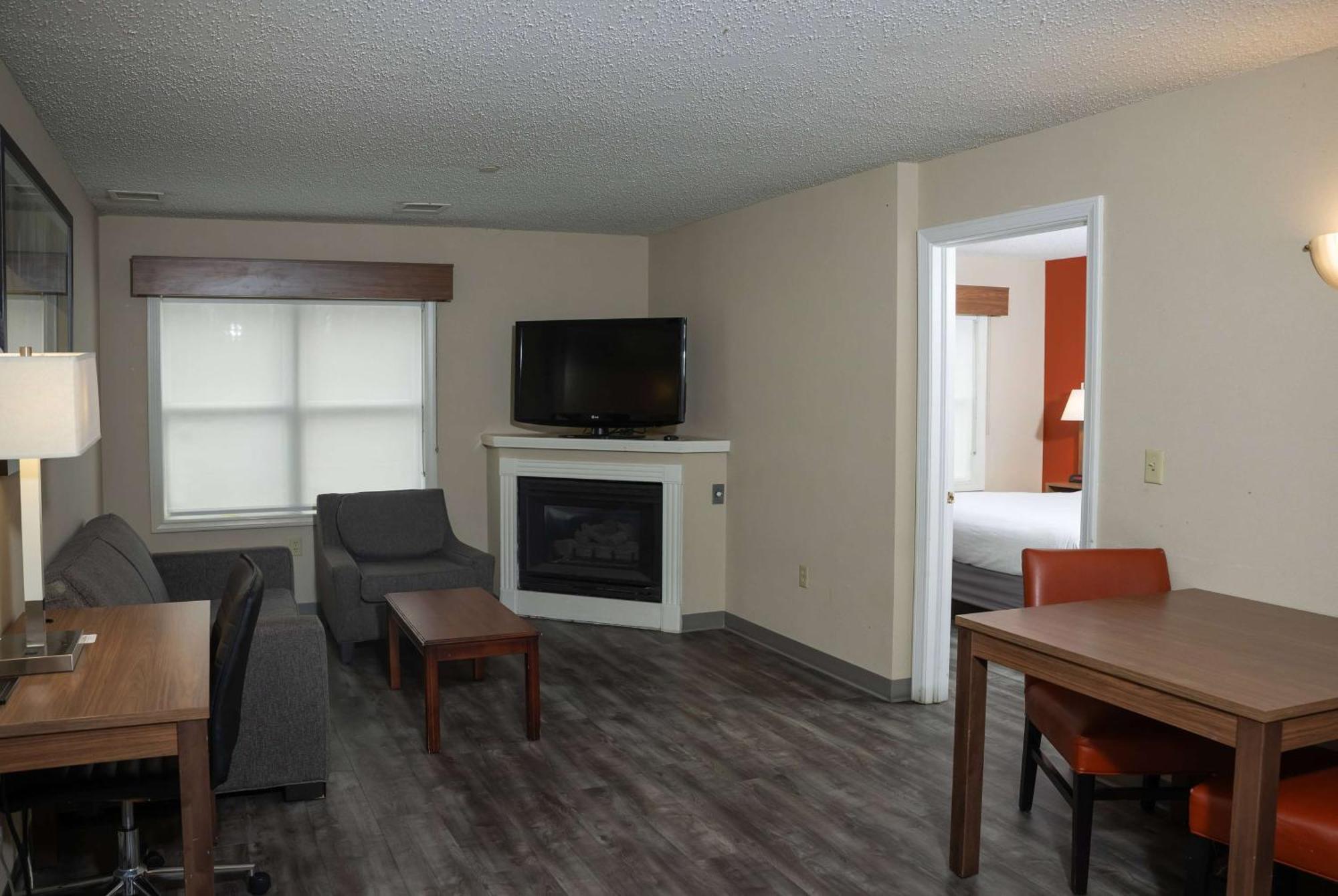 Hawthorn Suites By Wyndham Erie Kearsarge Exterior foto